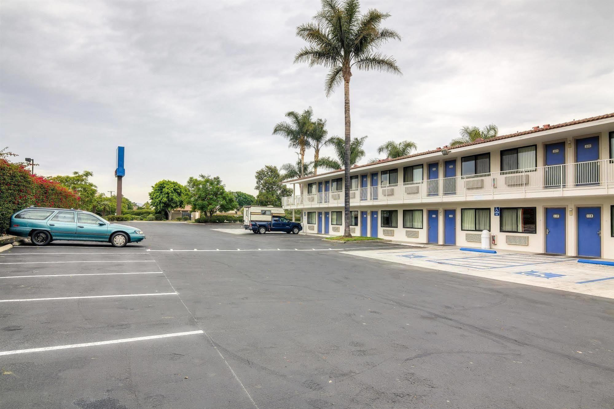 6-camarillo, Ca Hotel 2*